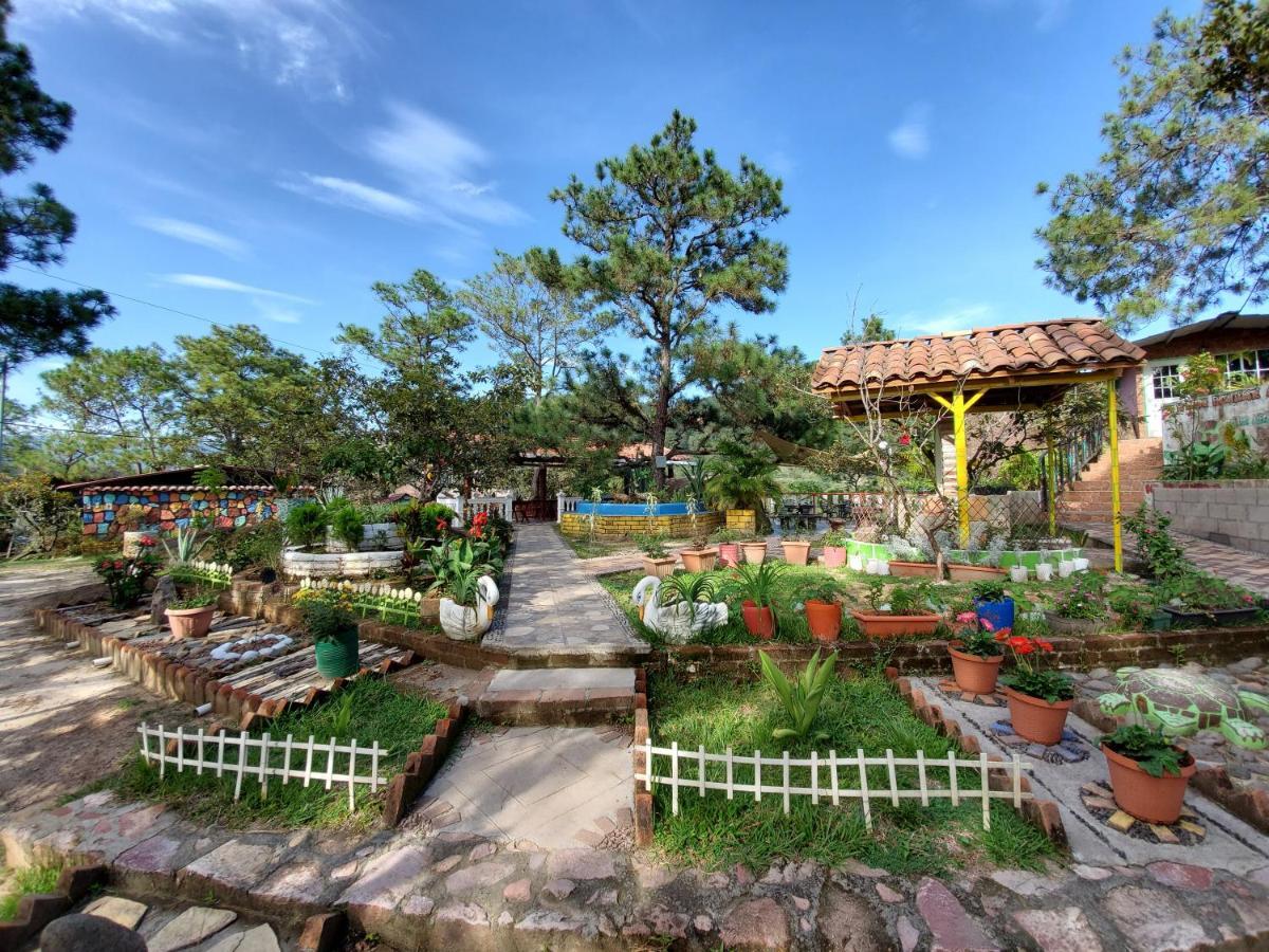 Hotel Y Restaurante Las Margaritas Perquín Εξωτερικό φωτογραφία